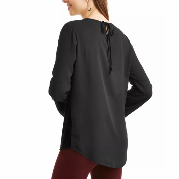 NWT *PLUS* Black Velvet Bell Sleeve Blouse - XXL - Picture 2 of 13